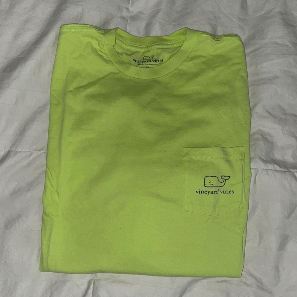 Men’s Vineyard Vines Long Sleeve Medium EUC Bright Yellow Awesome Look